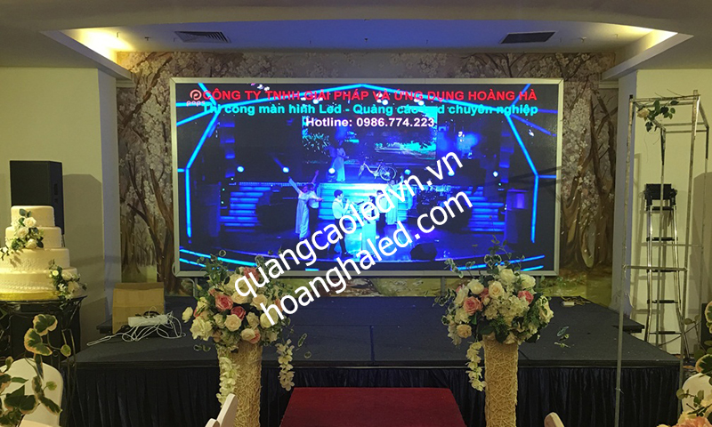 Màn hình LED P3 Full Colour trong nhà tại trung tâm tiệc cưới Trống Đồng - Trần Đăng Ninh 2