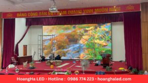 màn hình LED P2.5 với 32m