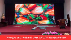 màn hình LED P2.5 với 32m
